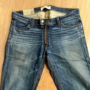 Elizabeth and James JEANS Sz 29 TEXTILE